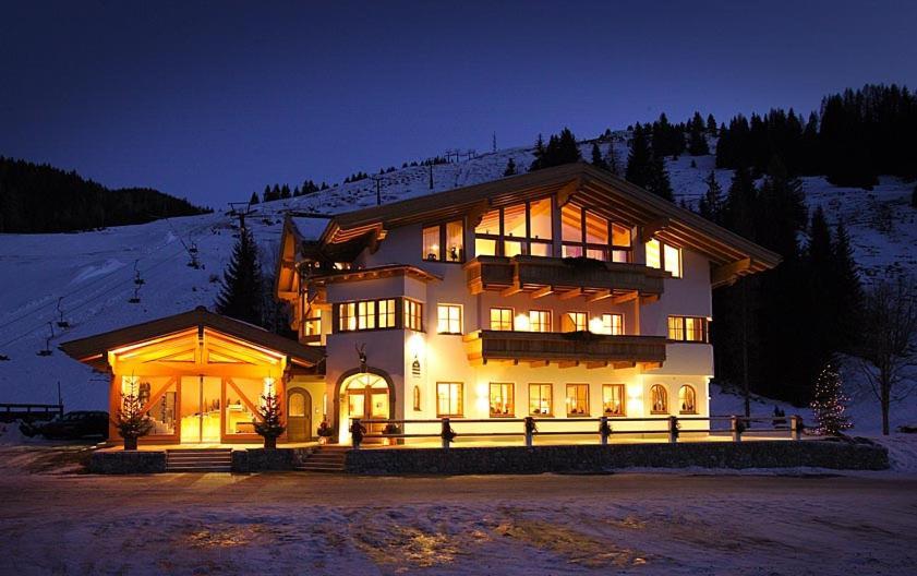 Отель Landhaus Zum Steinbock Мариа-Альм Экстерьер фото